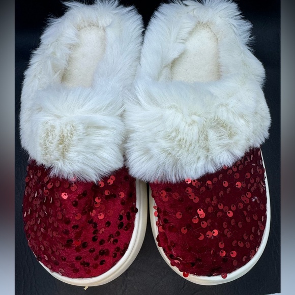 Shoes - Women’s Slippers New